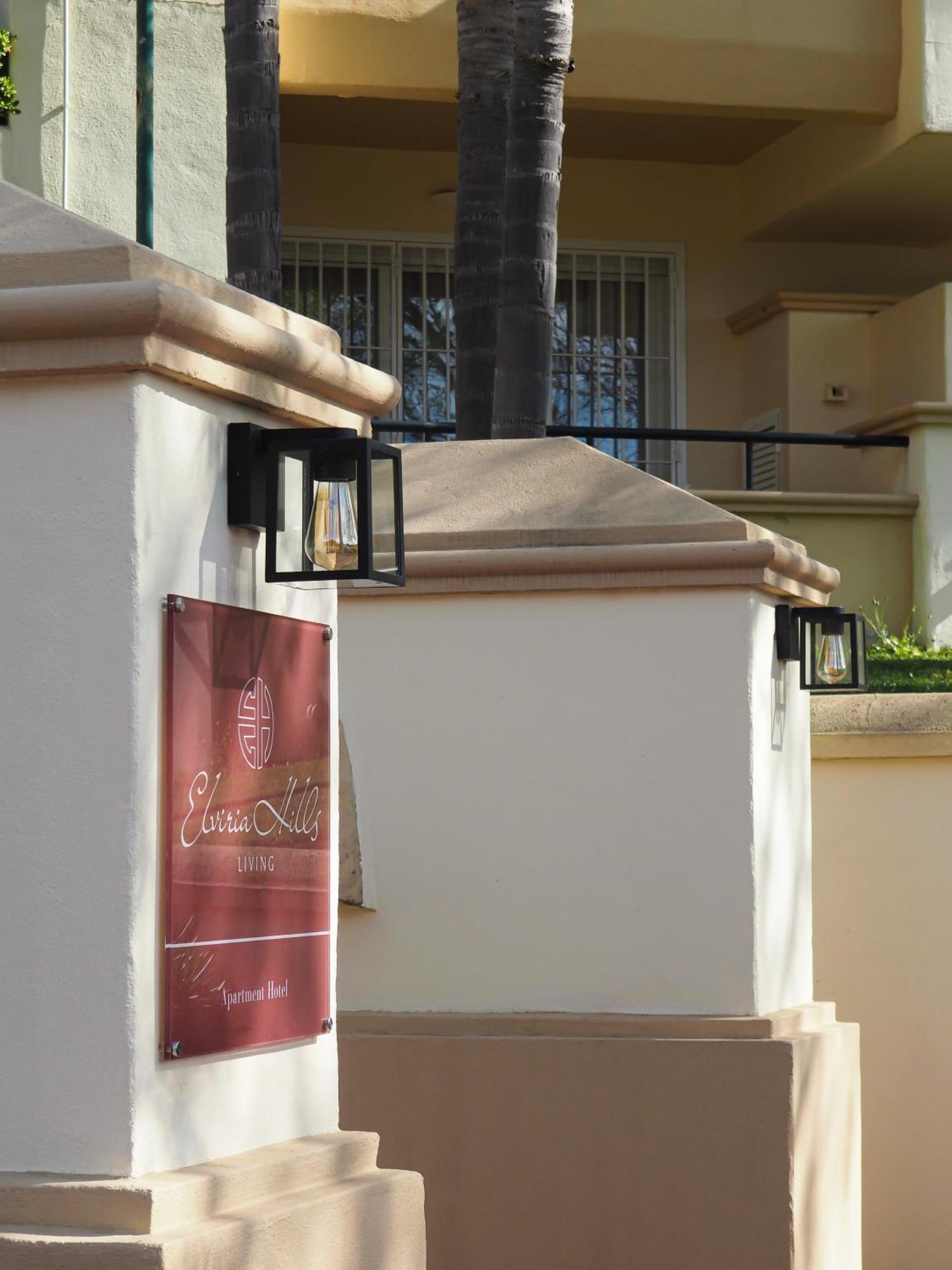 Elviria Hills Living Aparthotel 3*